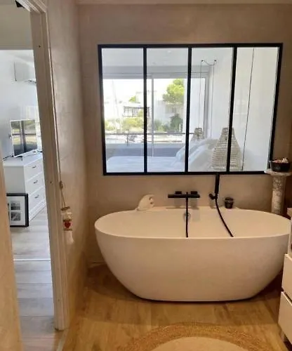 Vakantiehuis Marina Port Camargue Appontement Bateau *