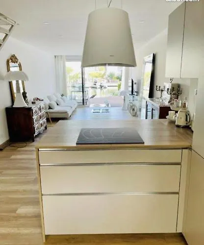 Vakantiehuis Marina Port Camargue Appontement Bateau